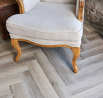 Vinilam Parquet Herringbone 6,5 мм IS11122 Эрмитаж паркет фото 4 | FLOORDEALER